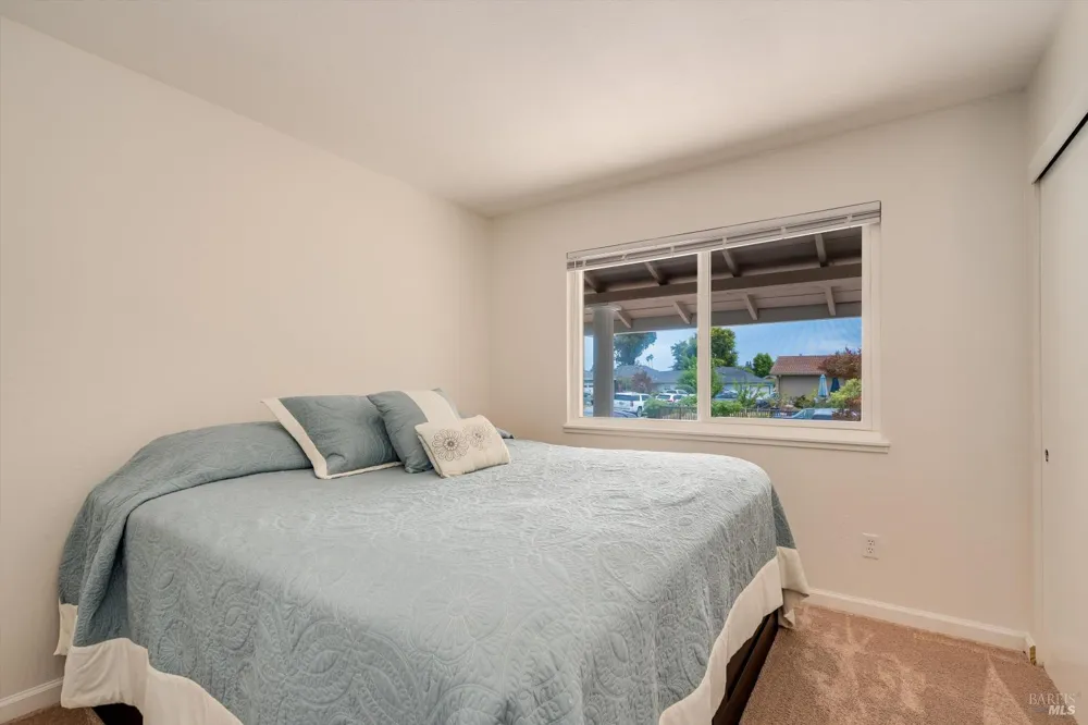 2076 Harrison Street Petaluma, CA 94954