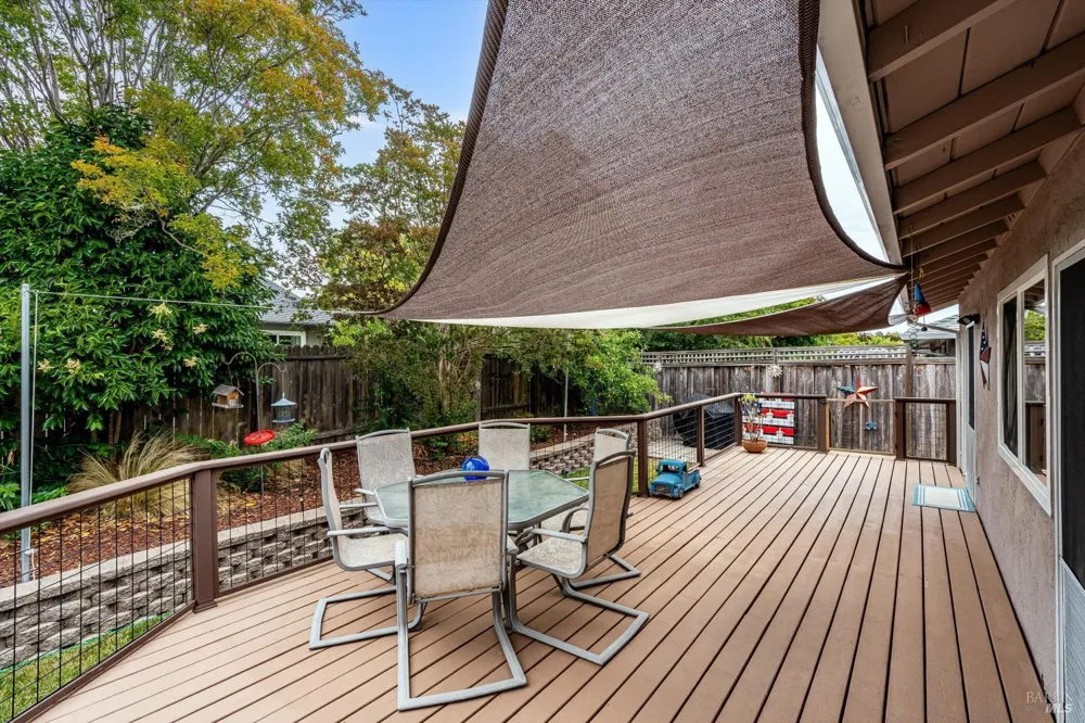 2076 Harrison Street Petaluma, CA 94954