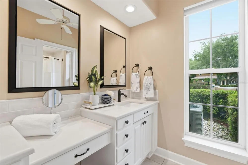 18655 AVENUE CAPRI Lutz, FL 33558