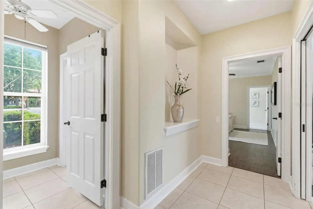 18655 AVENUE CAPRI Lutz, FL 33558