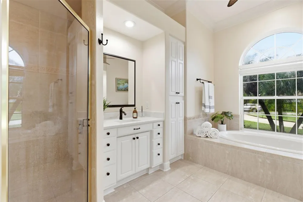 18655 AVENUE CAPRI Lutz, FL 33558