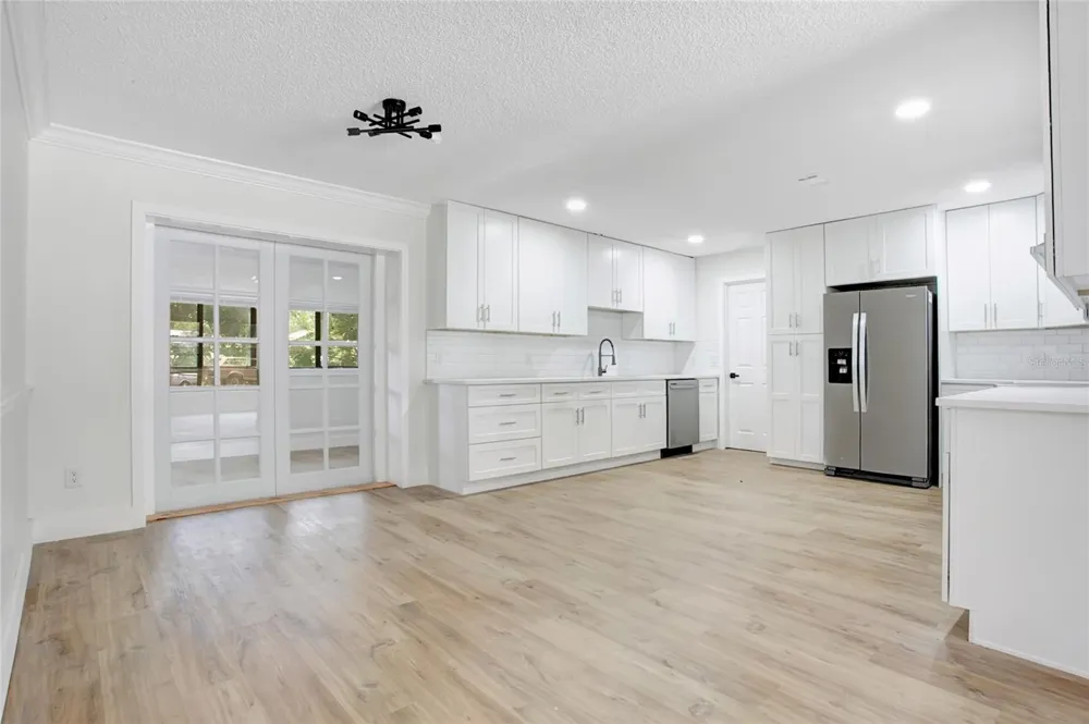 1221 FOREST CIRCLE Altamonte Springs, FL 32714
