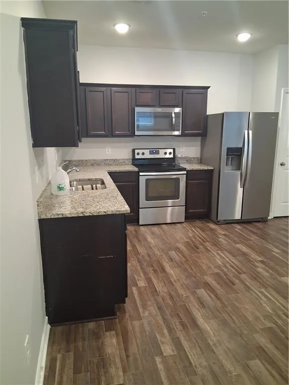 1990 E Millstream Hollow Conyers, GA 30012