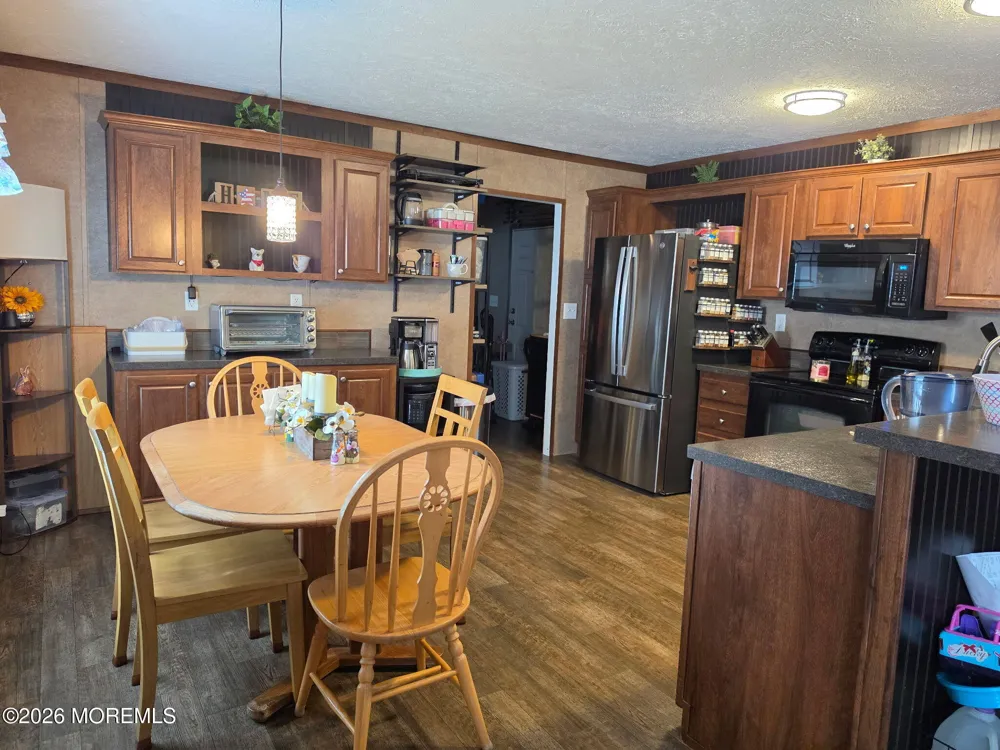 31 Henry Circle Howell, NJ 07731