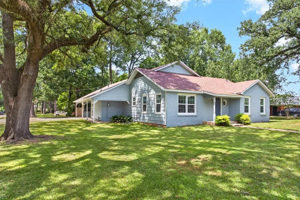 328 Sunset Boulevard Lufkin, TX 75904