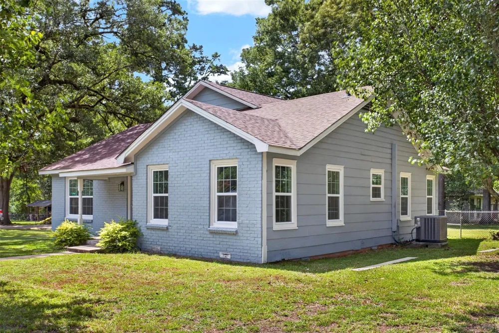328 Sunset Boulevard Lufkin, TX 75904