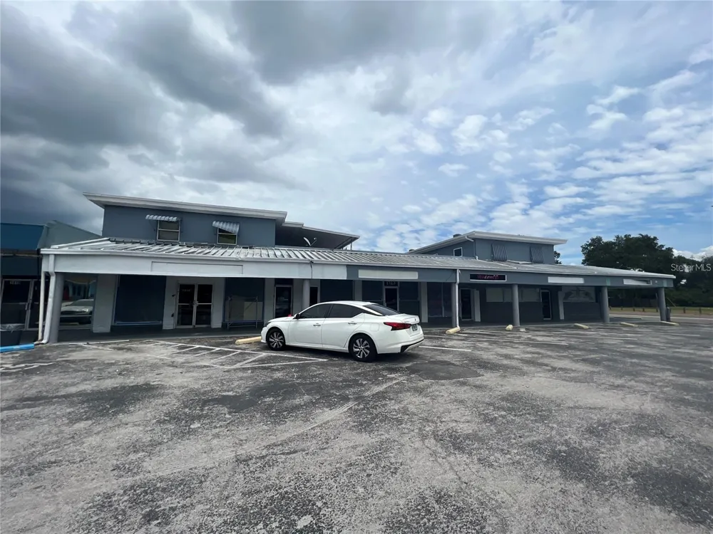 1407 BETTY LANE #4 Clearwater, FL 33755