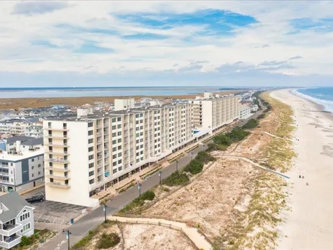 3700 Boardwalk
