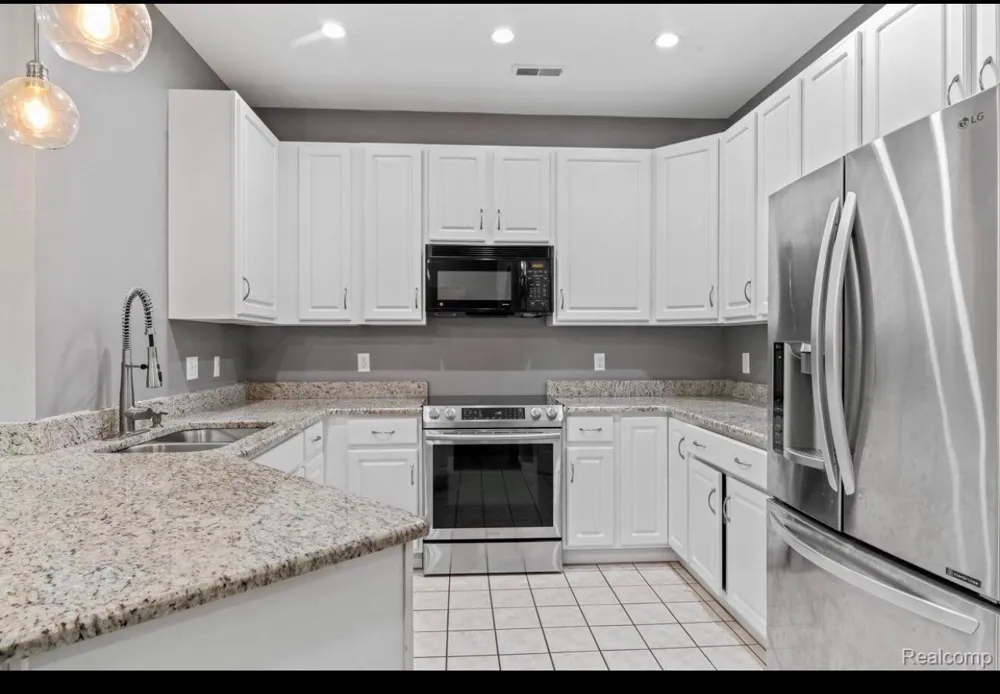 4109 Addington Drive Commerce, MI 48390