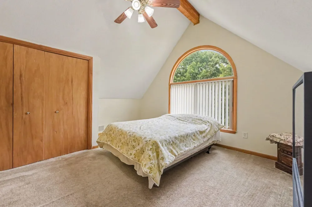 8885 Edgewater Drive Morton Township, MI 49346