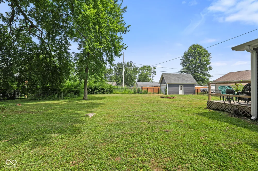1924 S I STREET Elwood, IN 46036