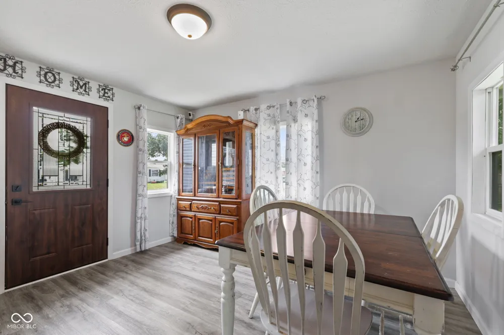 1924 S I STREET Elwood, IN 46036
