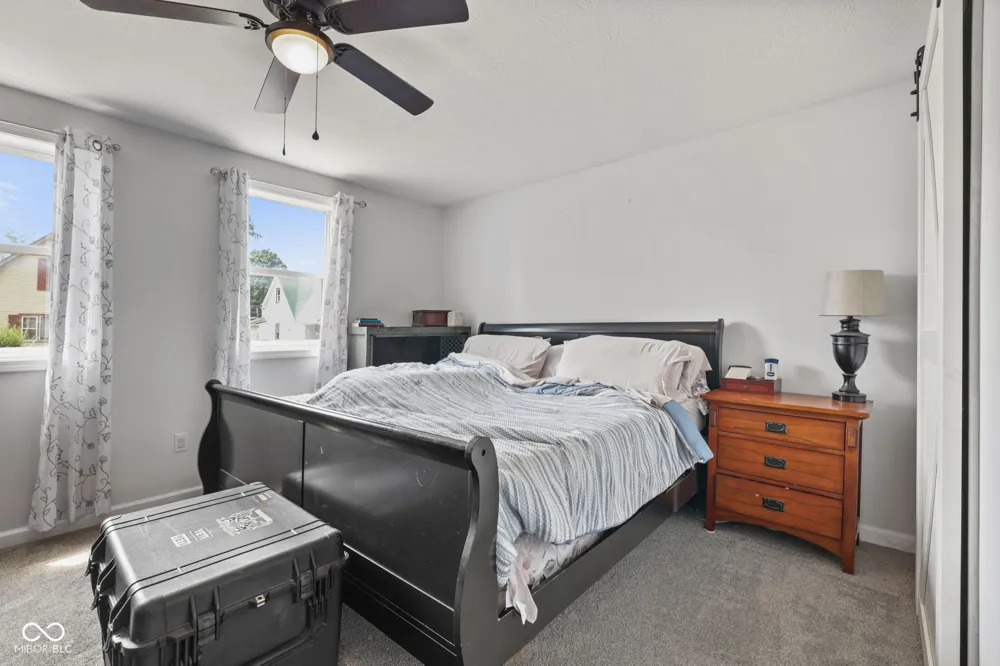 1924 S I STREET Elwood, IN 46036
