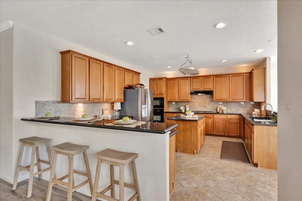 2225 Palm Bay Circle Seabrook, TX 77586