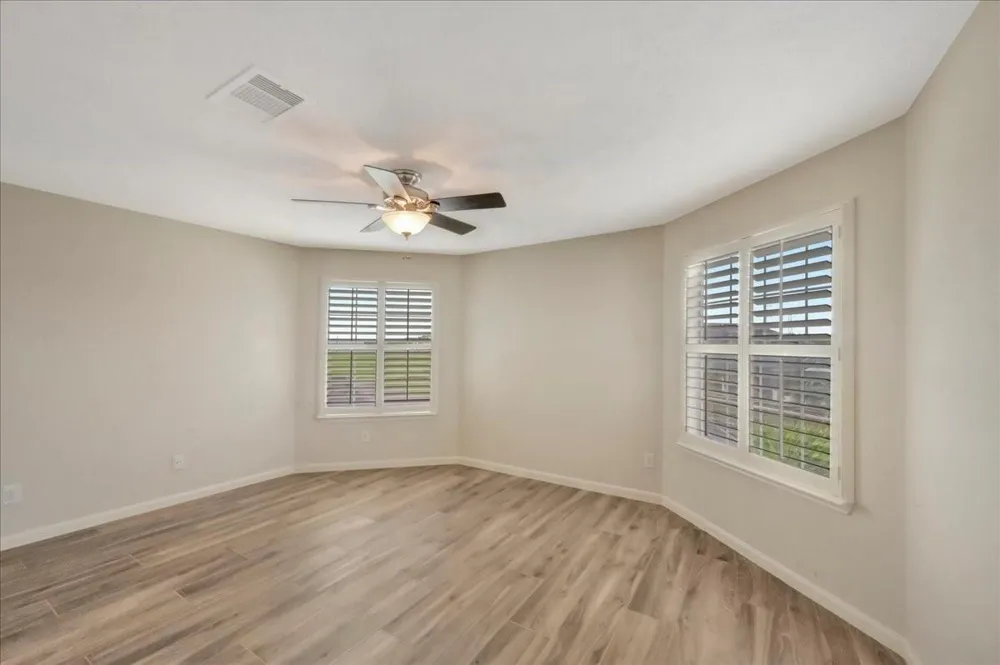 2225 Palm Bay Circle Seabrook, TX 77586