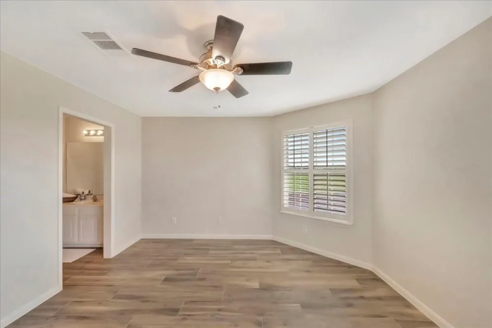 2225 Palm Bay Circle Seabrook, TX 77586