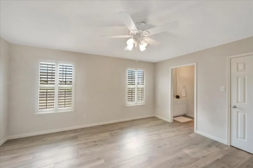 2225 Palm Bay Circle Seabrook, TX 77586