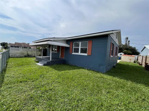 1206 E CANAL STREET