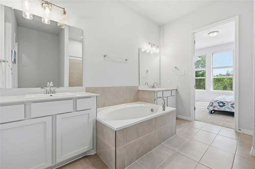 1121 Silver Dollar Trail Georgetown, TX 78628