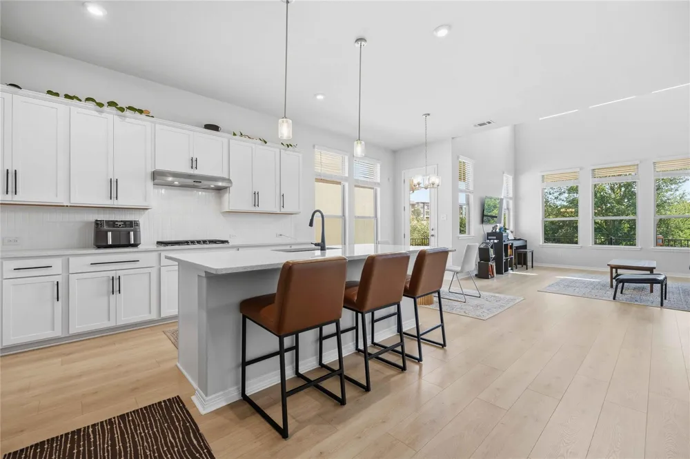 1121 Silver Dollar Trail Georgetown, TX 78628