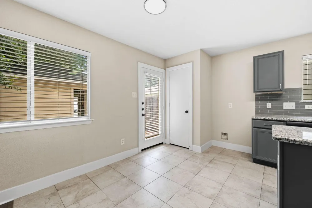 26853 Haileys Manor Kingwood, TX 77339