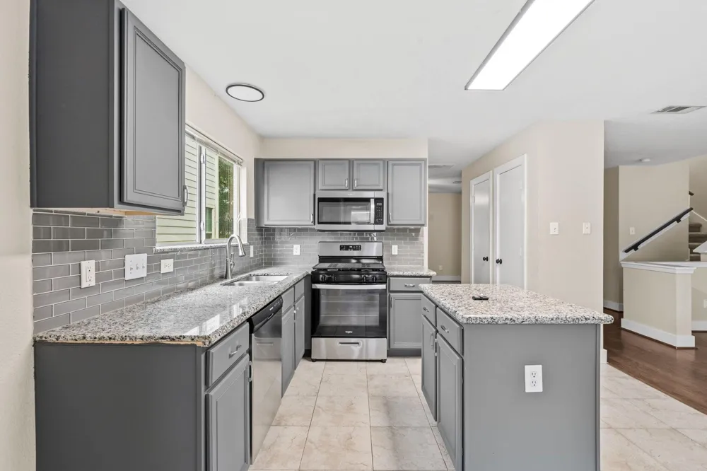 26853 Haileys Manor Kingwood, TX 77339
