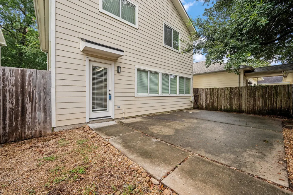 26853 Haileys Manor Kingwood, TX 77339