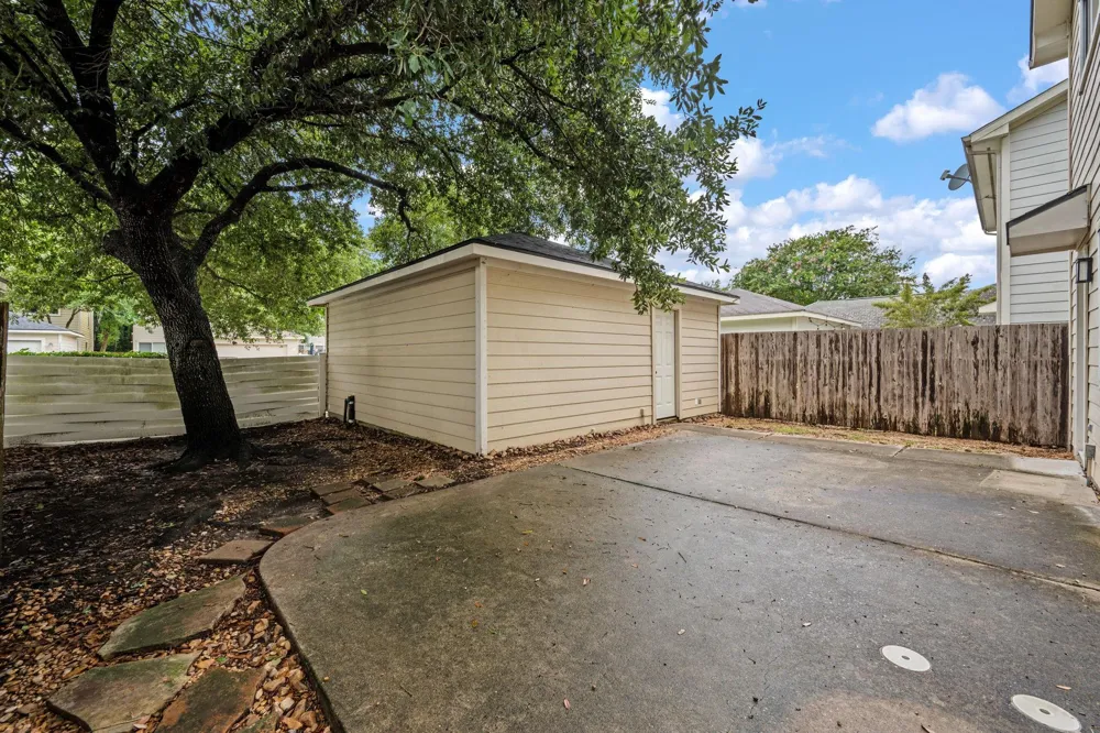 26853 Haileys Manor Kingwood, TX 77339