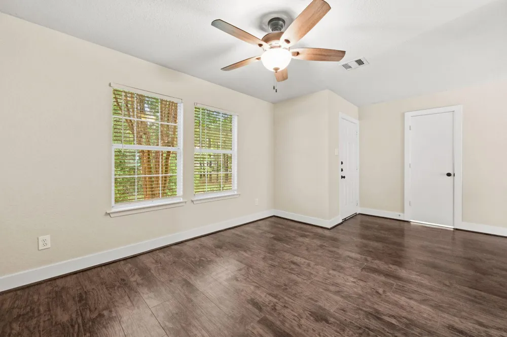 26853 Haileys Manor Kingwood, TX 77339