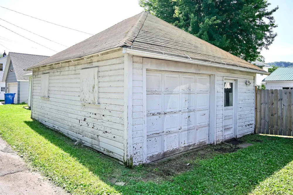214 E Howard Street Winona, MN 55987