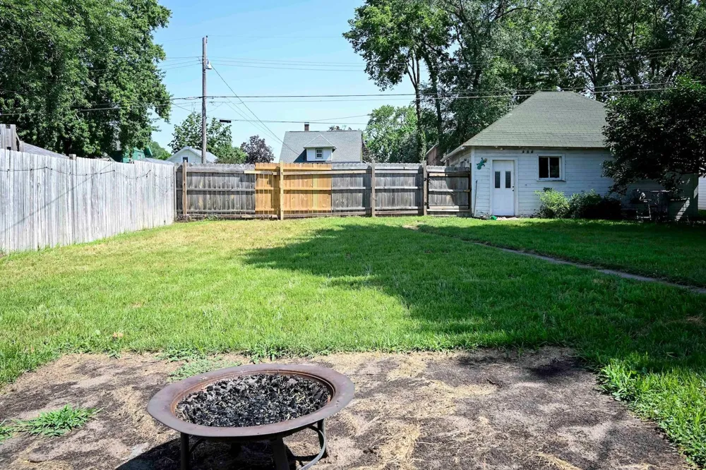 214 E Howard Street Winona, MN 55987