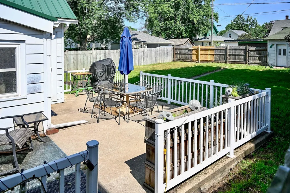 214 E Howard Street Winona, MN 55987