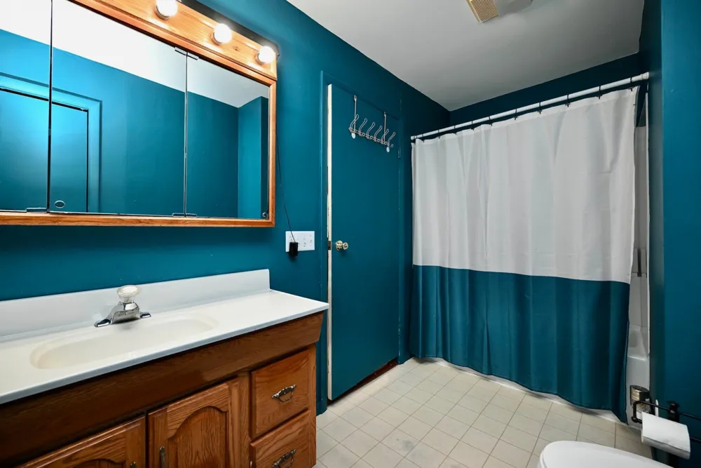 214 E Howard Street Winona, MN 55987