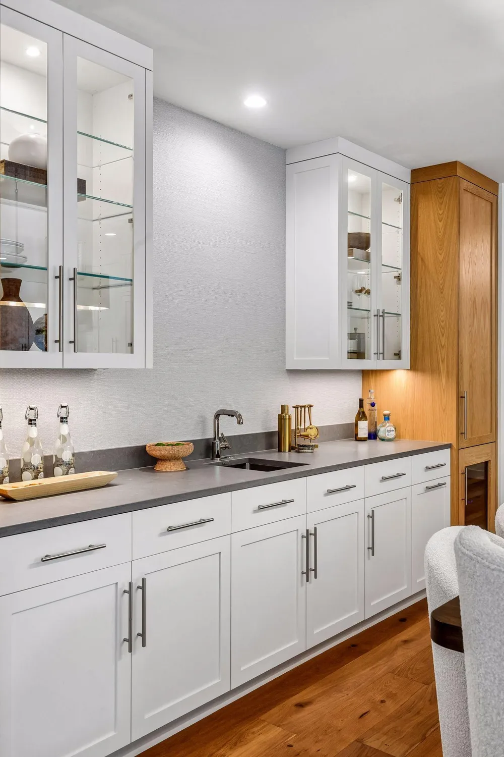 150 Broadway Avenue S #2A Wayzata, MN 55391