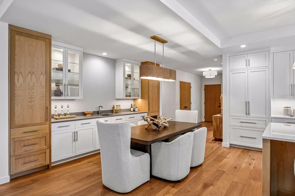 150 Broadway Avenue S #2A Wayzata, MN 55391