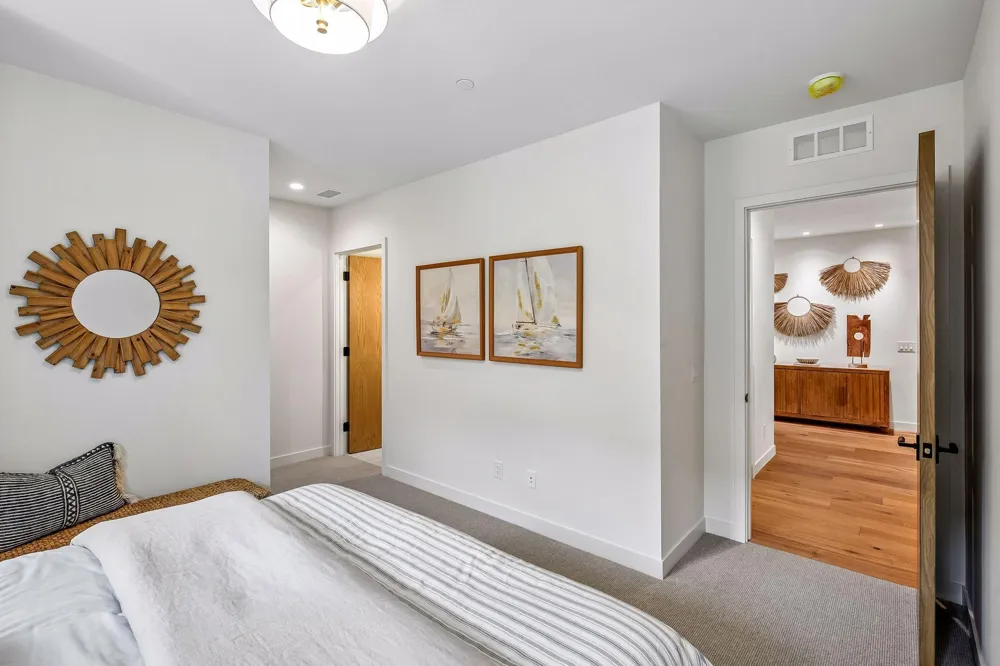 150 Broadway Avenue S #2A Wayzata, MN 55391