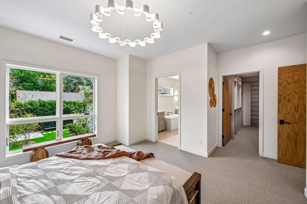 150 Broadway Avenue S #2A Wayzata, MN 55391