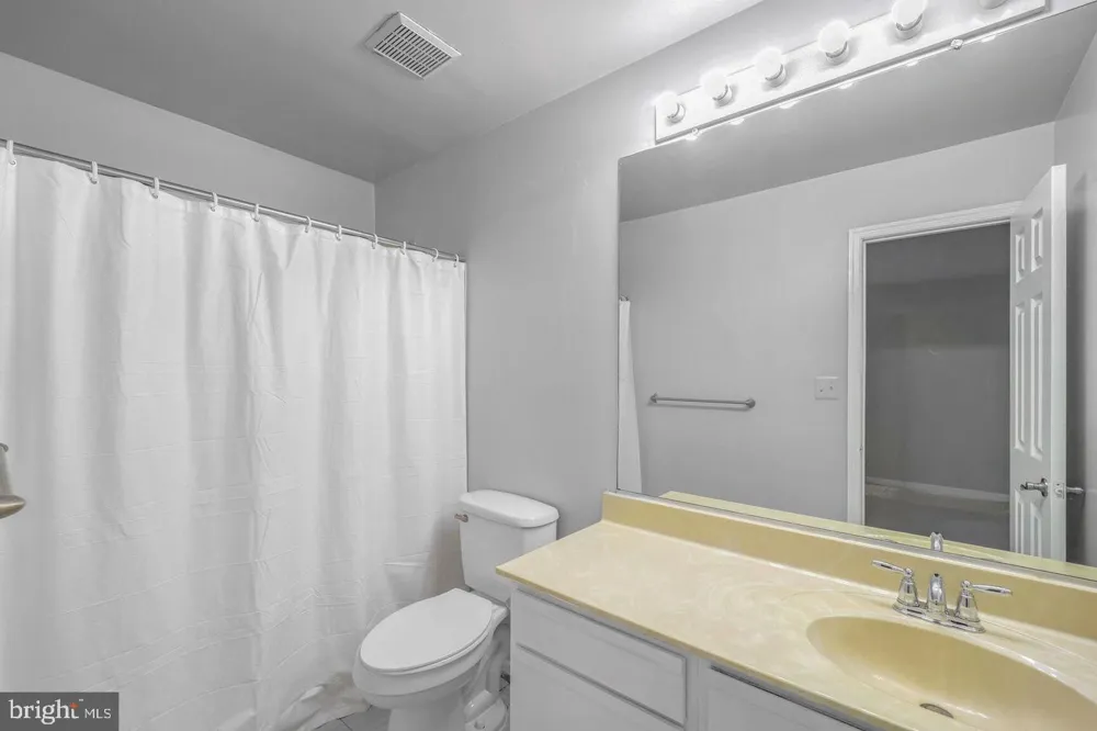 14000 LORD MARLBOROUGH PLACE #18-1 Upper Marlboro, MD 20772