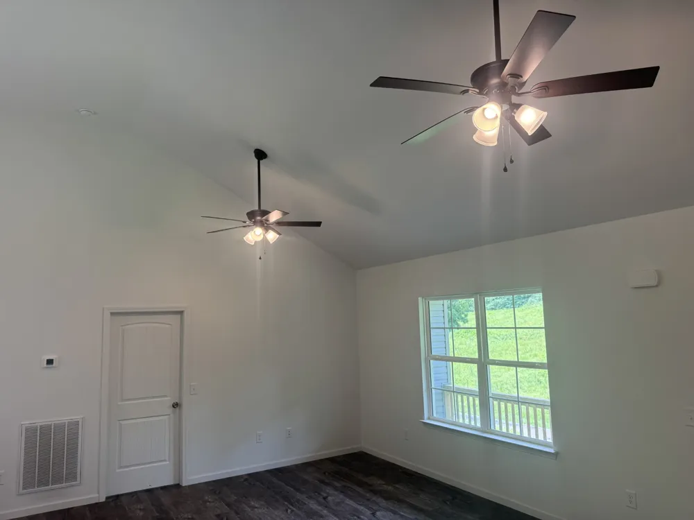 2075 Collier Rd Lewisburg, TN 37091