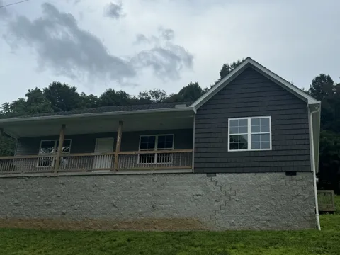2075 Collier Rd