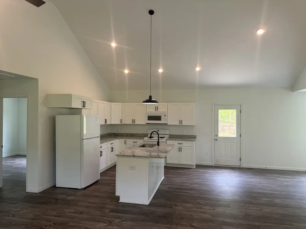 2075 Collier Rd Lewisburg, TN 37091
