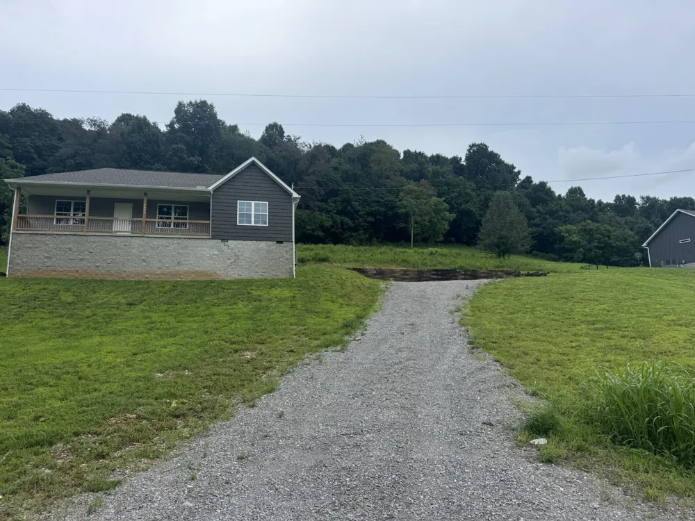 2075 Collier Rd Lewisburg, TN 37091