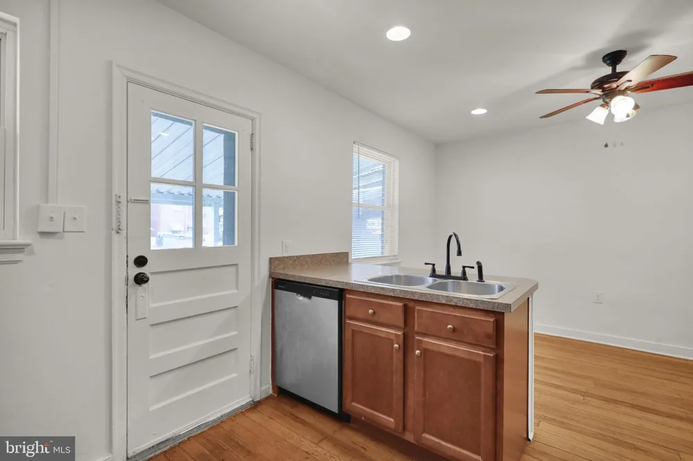 343 S MARSHALL STREET Lancaster, PA 17602