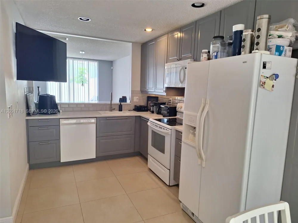 10241 NW 52nd Ter #0 Doral, FL 33178