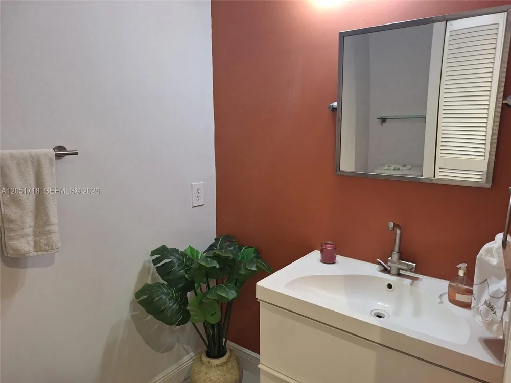 10241 NW 52nd Ter #0 Doral, FL 33178
