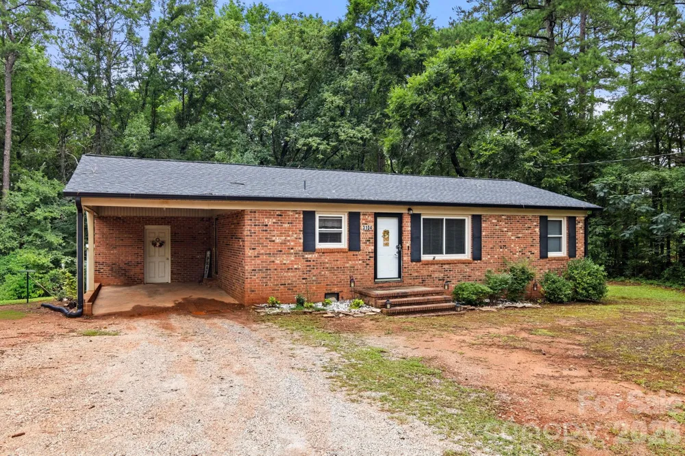3104 University Drive Lancaster, SC 29720