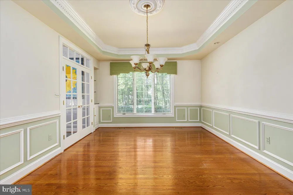 6595 CHESAPEAKE PLACE Warrenton, VA 20187