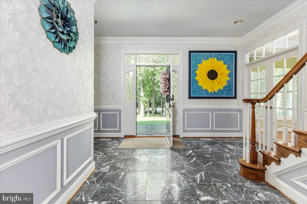 6595 CHESAPEAKE PLACE Warrenton, VA 20187