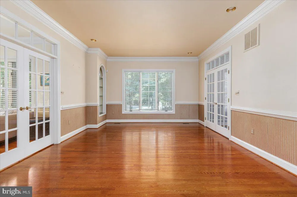 6595 CHESAPEAKE PLACE Warrenton, VA 20187