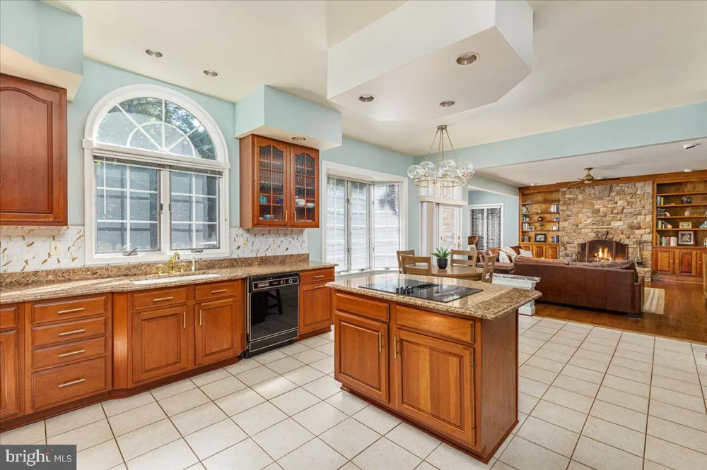6595 CHESAPEAKE PLACE Warrenton, VA 20187
